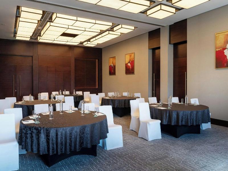 Le Meridien Hotel Bahrain City Centre image