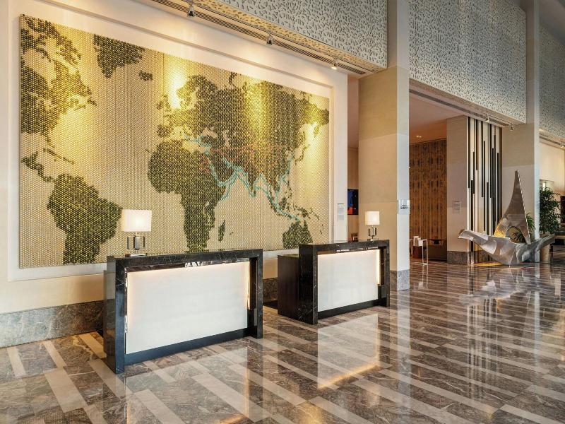 Le Meridien Hotel Bahrain City Centre image