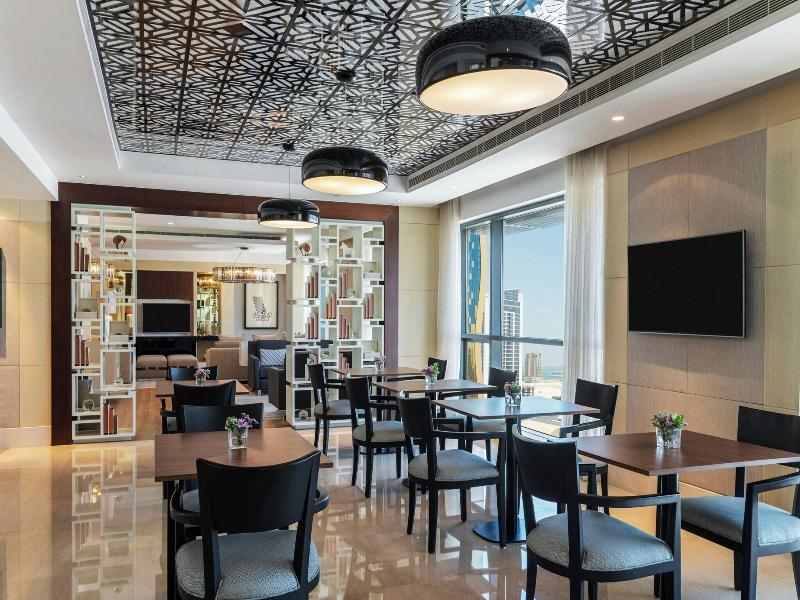 Le Meridien Hotel Bahrain City Centre image