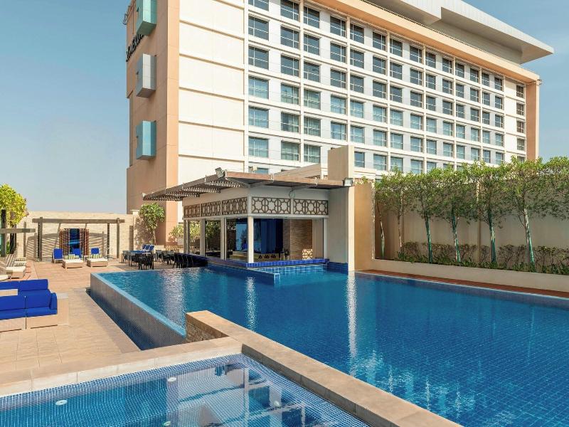 Le Meridien Hotel Bahrain City Centre image