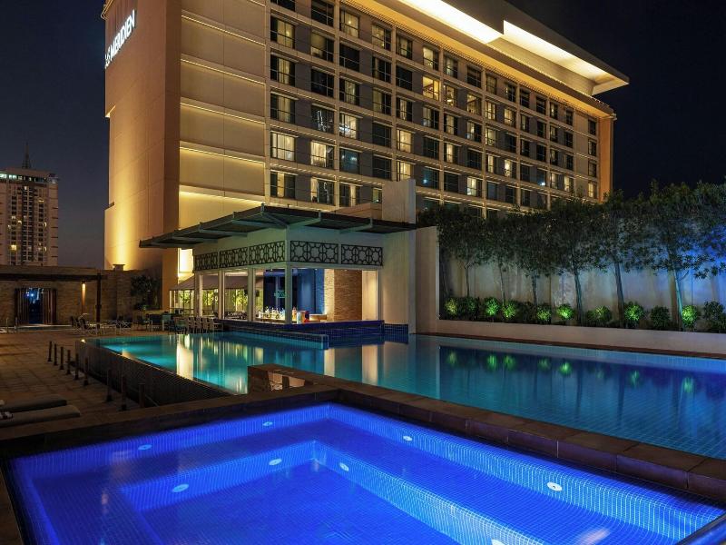 Le Meridien Hotel Bahrain City Centre image