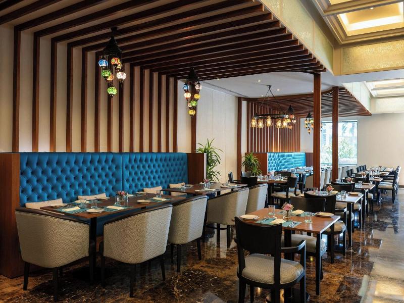 Le Meridien Hotel Bahrain City Centre image