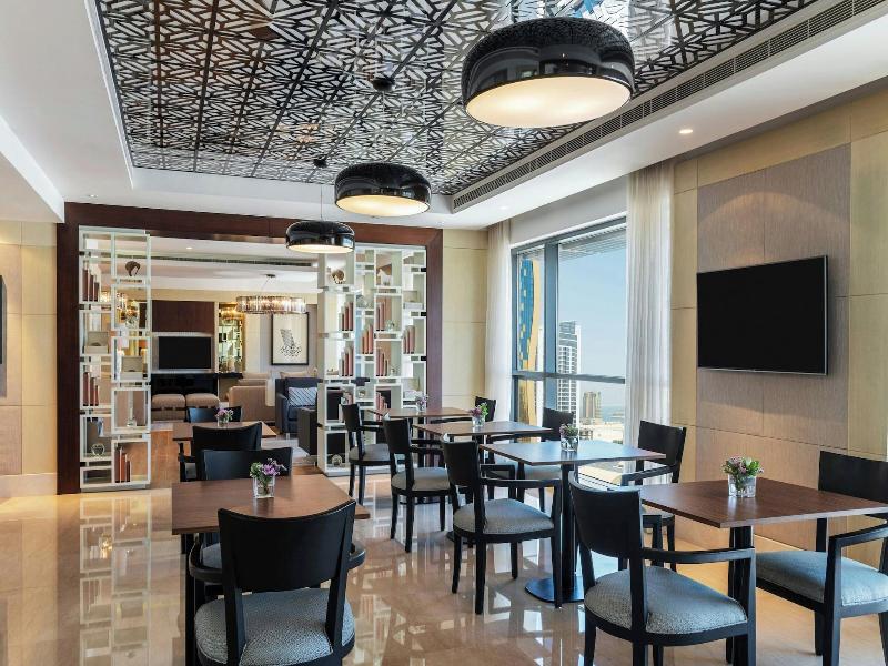 Le Meridien Hotel Bahrain City Centre image