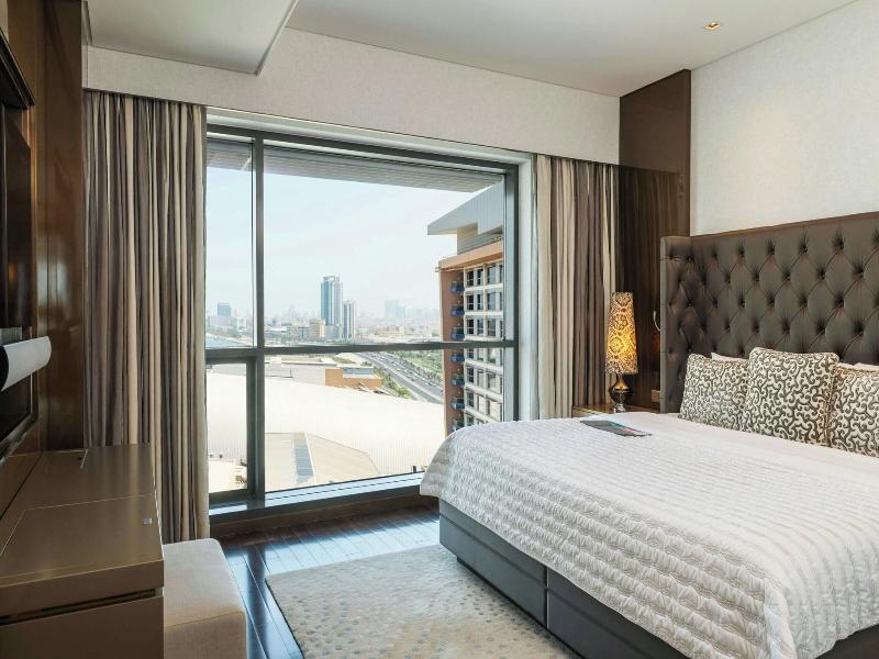 Le Meridien Hotel Bahrain City Centre image
