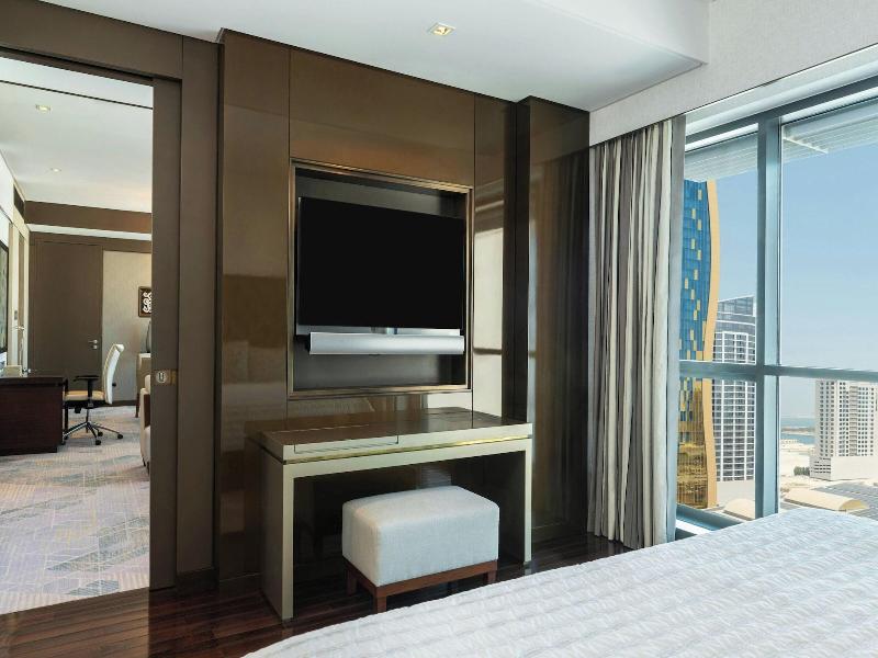 Le Meridien Hotel Bahrain City Centre image