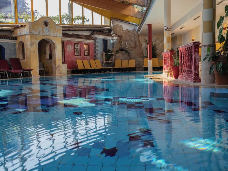 Aktiv und Welnesshotel Kohlerhof image