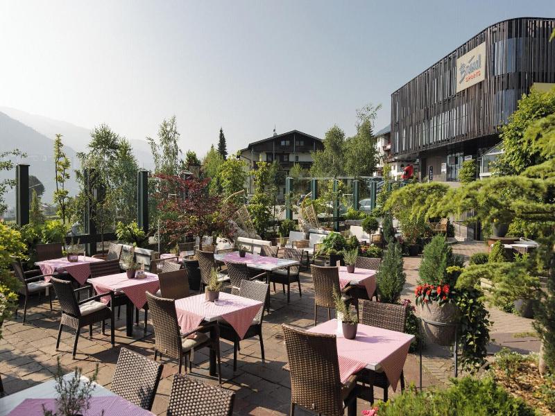 Aktiv und Welnesshotel Kohlerhof image