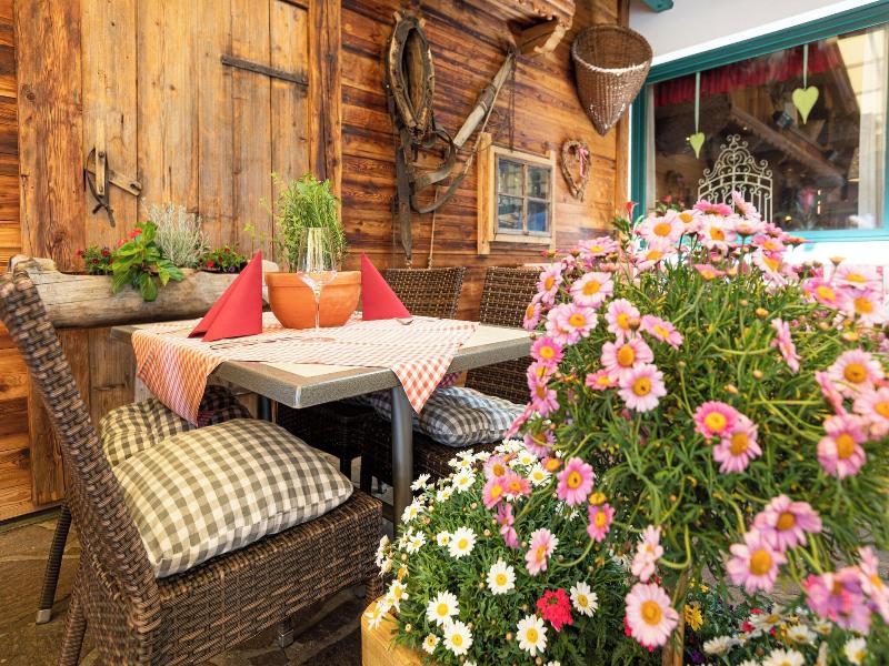 Aktiv und Welnesshotel Kohlerhof image