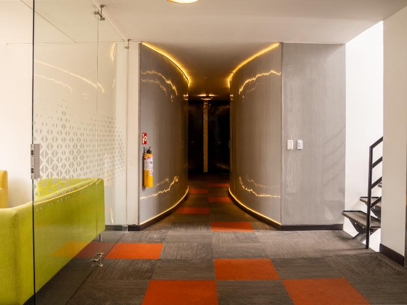 Richmond Suites image