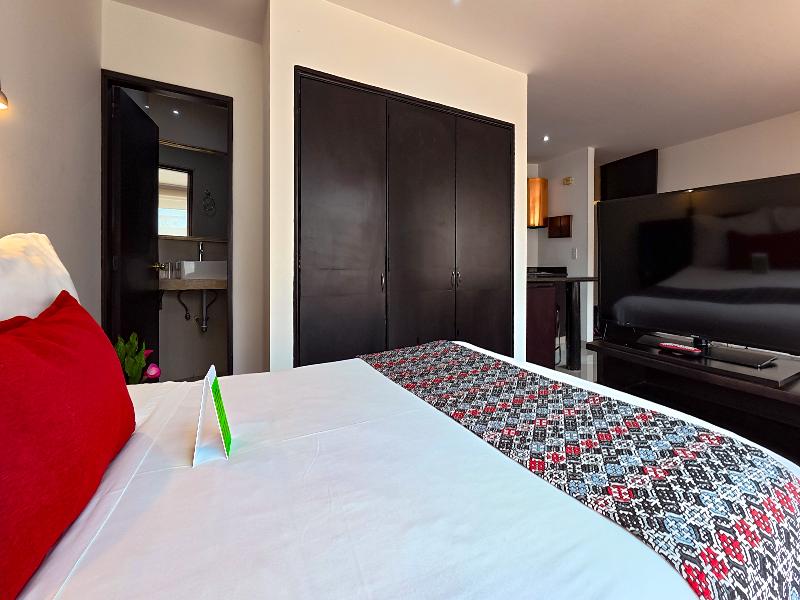 Richmond Suites image