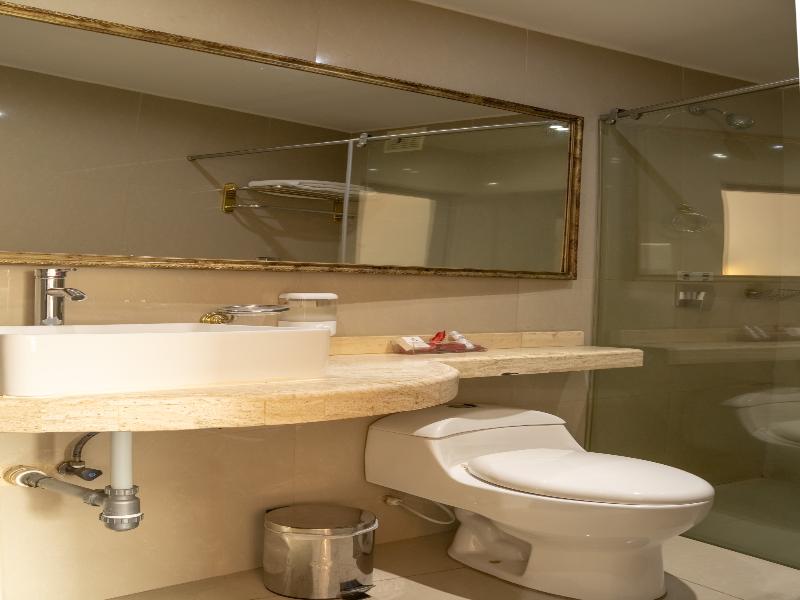 Richmond Suites image