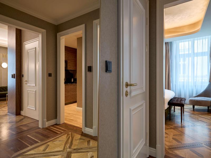 Hotel Saski Krakow, Curio collection by Hilton image