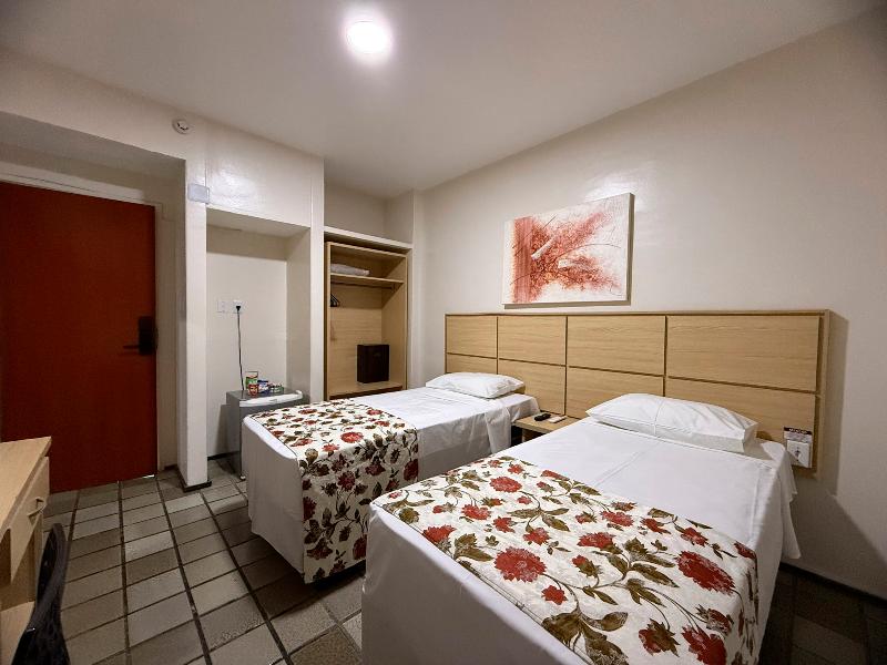 Hotel Dan Inn Express Salvador By Nacional Inn image