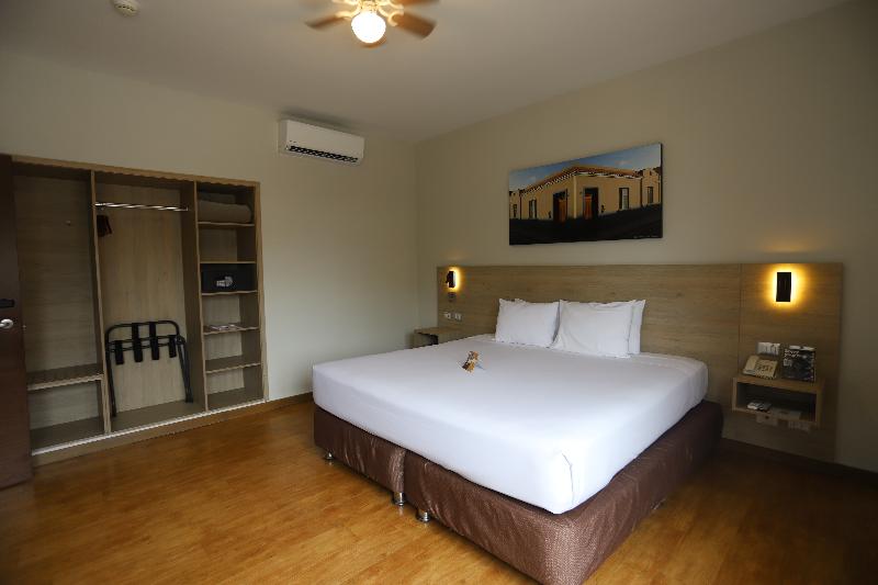 Casa Andina Standard Miraflores San Antonio image