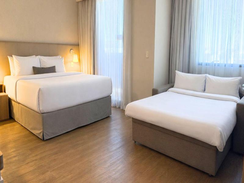 Staybridge Suites Sao Paulo image