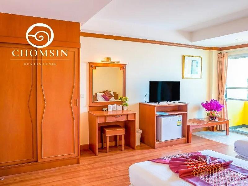 Chomsin Hua Hin (ชมสินธุ์ หัวหิน) by ZUZU