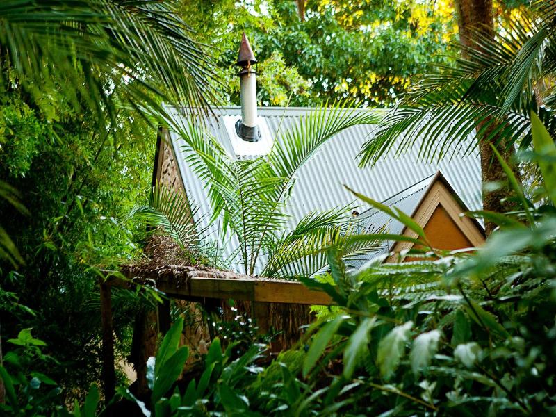 Witches Falls Cottages On Tamborine image