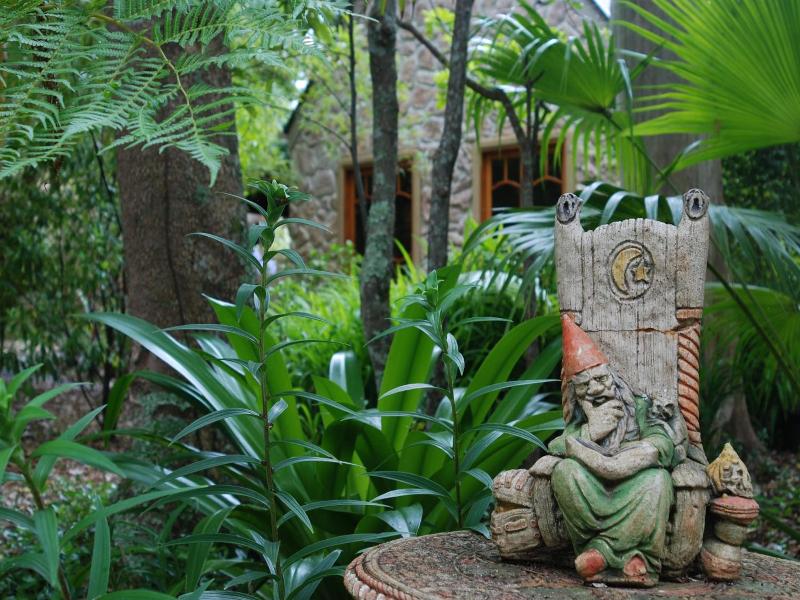 Witches Falls Cottages On Tamborine image