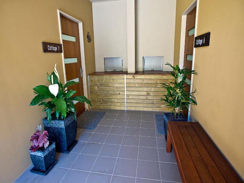 Witches Falls Cottages On Tamborine image