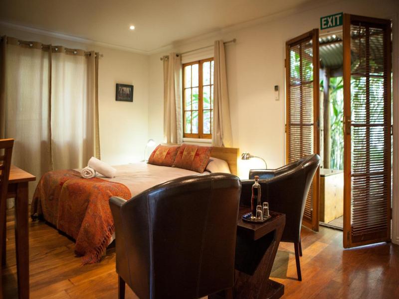 Witches Falls Cottages On Tamborine image
