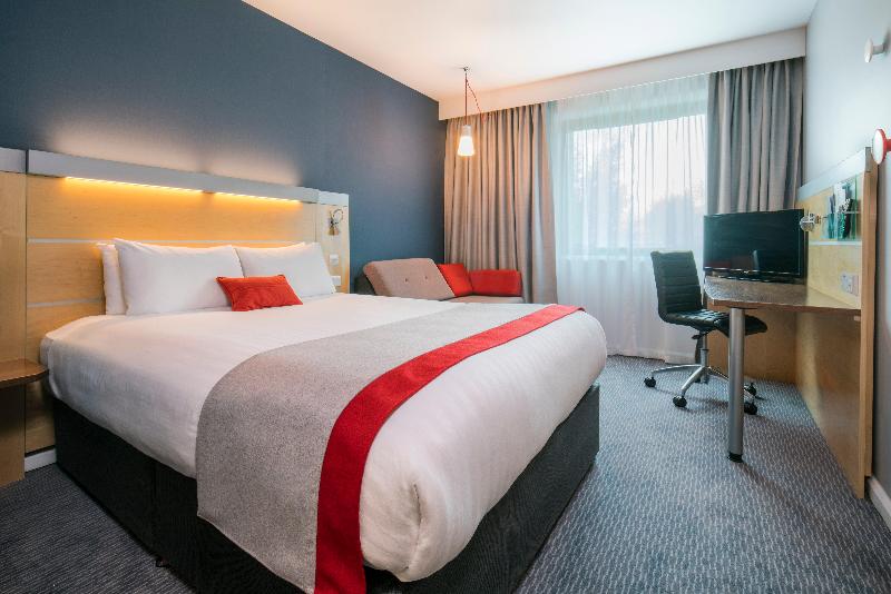 Holiday Inn Express Doncaster image