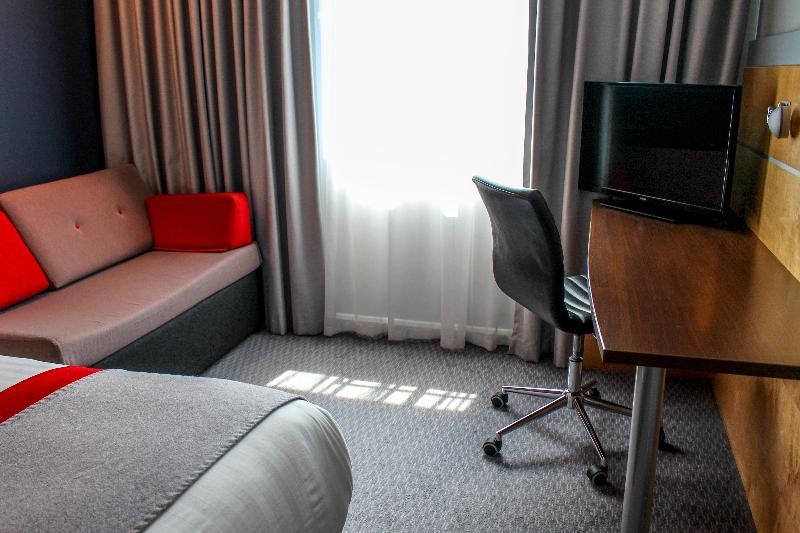 Holiday Inn Express Doncaster image