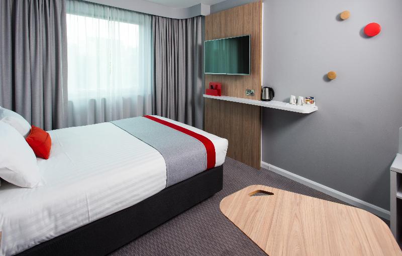 Holiday Inn Express Leeds City Centre Armouries image