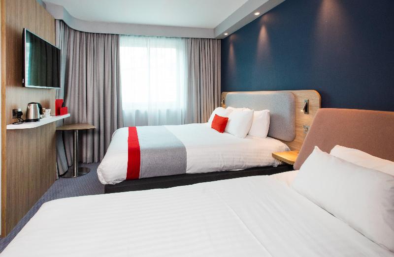Holiday Inn Express Leeds City Centre Armouries image