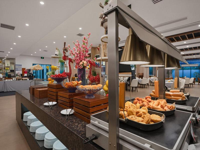 Ramada Plaza By Wyndham Shenzhen North image