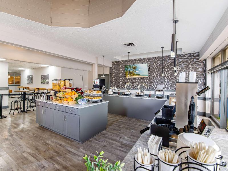 Ramada by Wyndham Sarasota Waterfront image