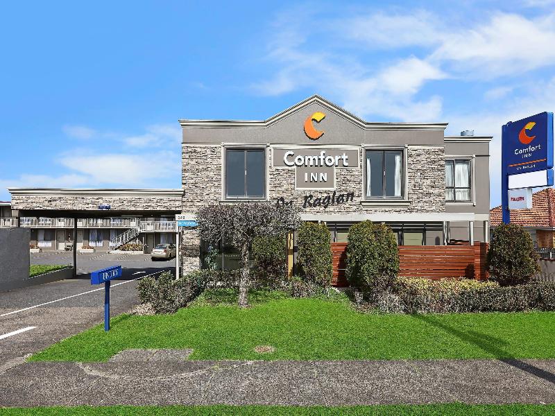 Comfort Inn On Raglan image