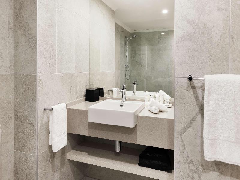 Rydges Darling Square Apartment Hotel image