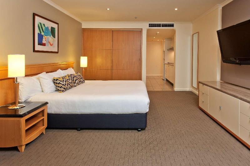 Radisson Hotel and Suites Sydney