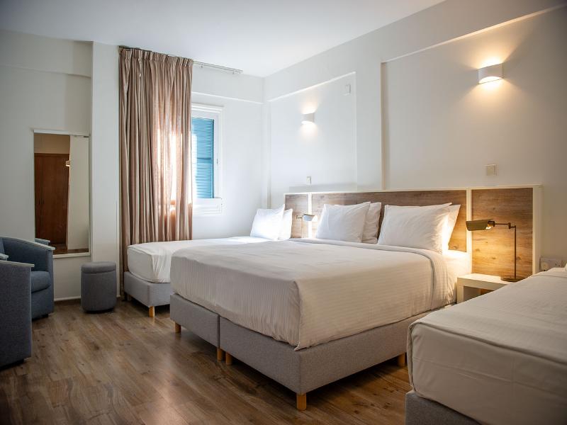 Centrum Hotel image
