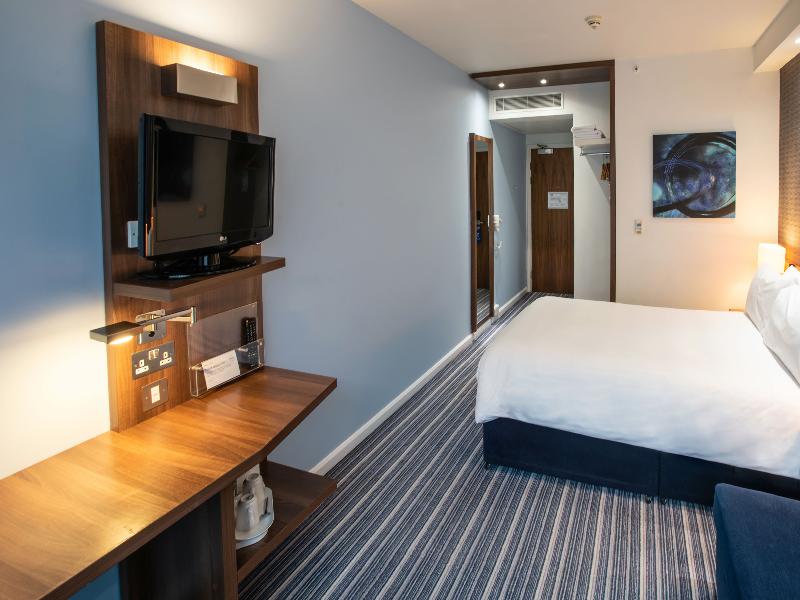 Holiday Inn Express Manchester City Centre Arena image
