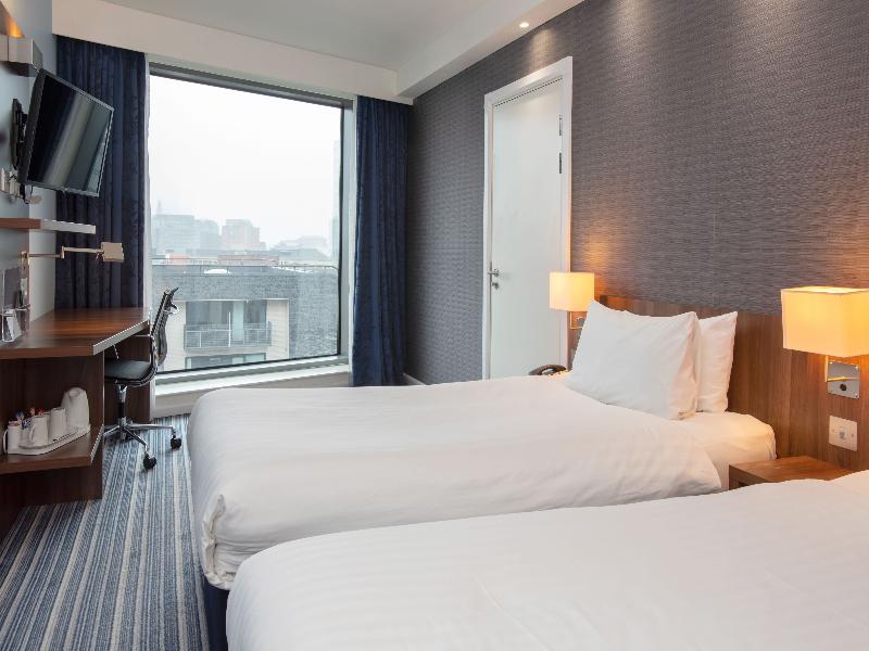 Holiday Inn Express Manchester City Centre Arena image