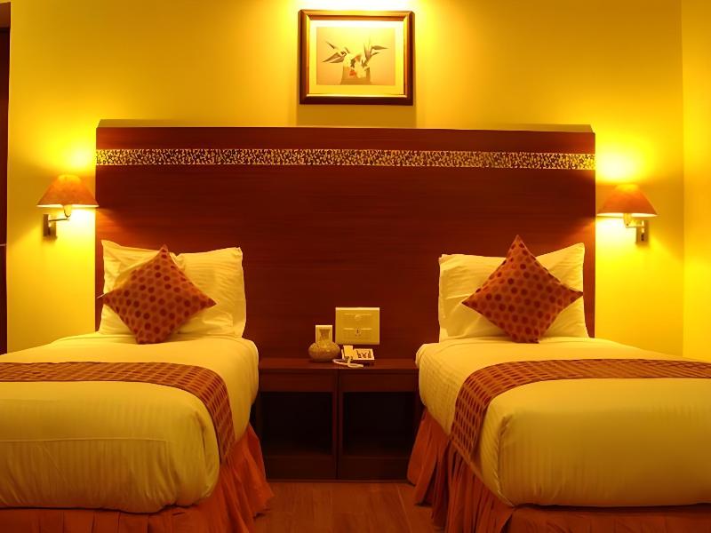 Aurum Boutique Hotel image