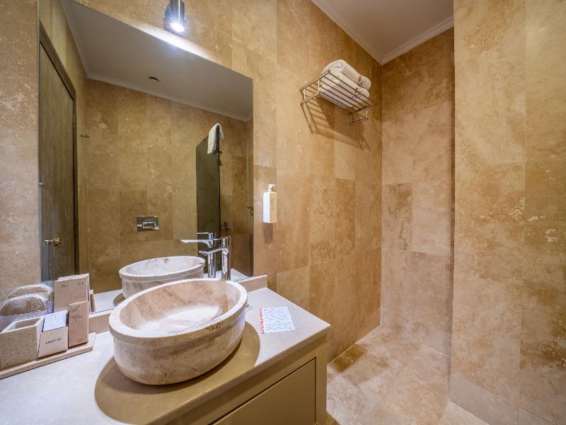 Sarpedor Boutique Hotel image