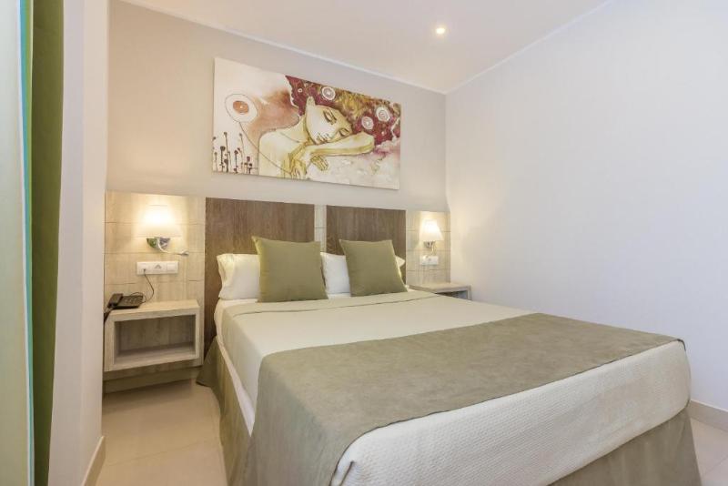 Klayman Diamond Aparthotel image