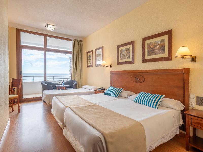 Leonardo Torremolinos Costa del Sol image