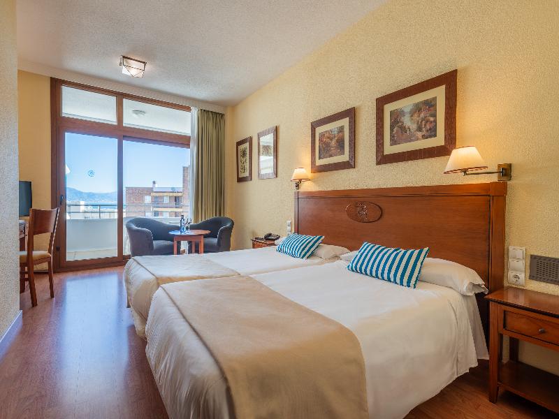 Leonardo Torremolinos Costa del Sol image