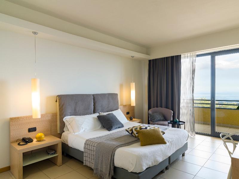 Esperia Palace Hotel & Resort Spa image