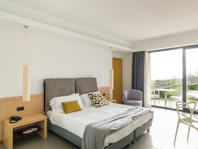 Esperia Palace Hotel & Resort Spa image