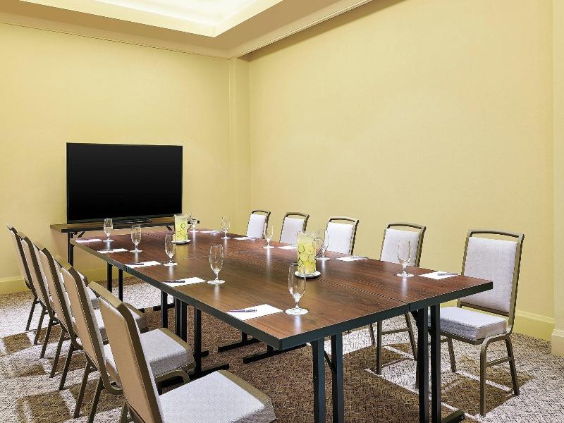 Sheraton Stonebriar Hotel image
