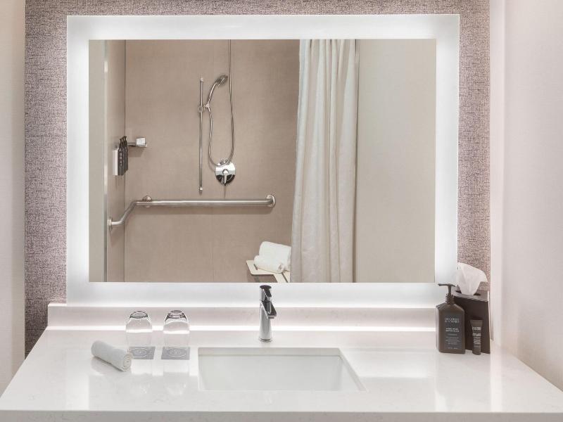 Sheraton Stonebriar Hotel image