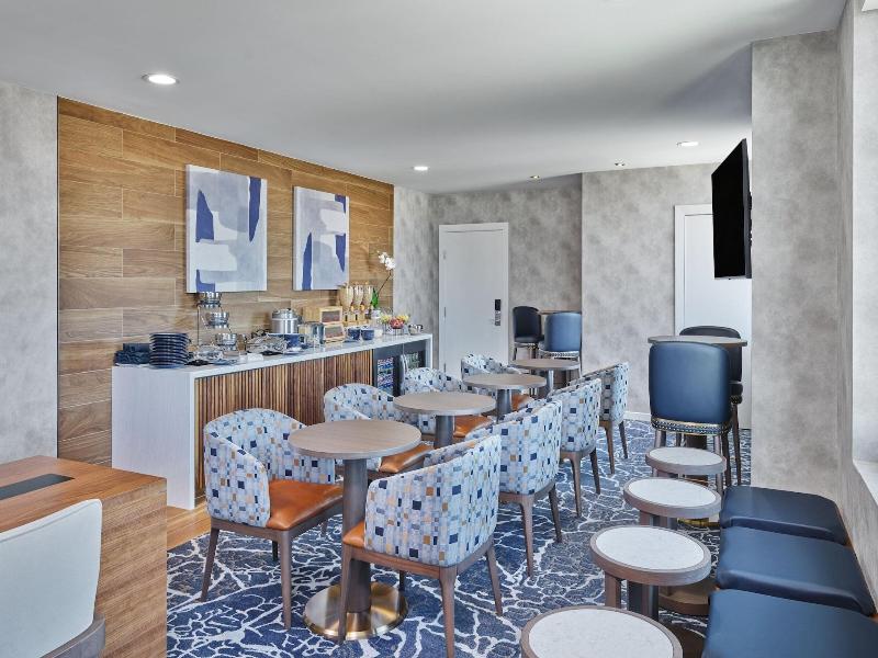 Sheraton Stonebriar Hotel image