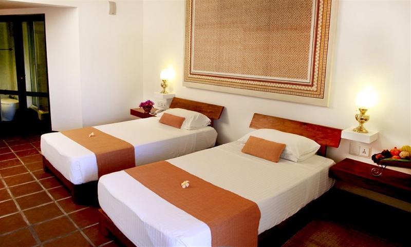 DOUBLE CLASSIC KING BED