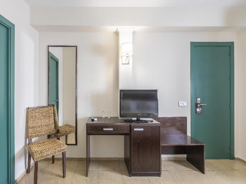ITC Colon by Soho Boutique image