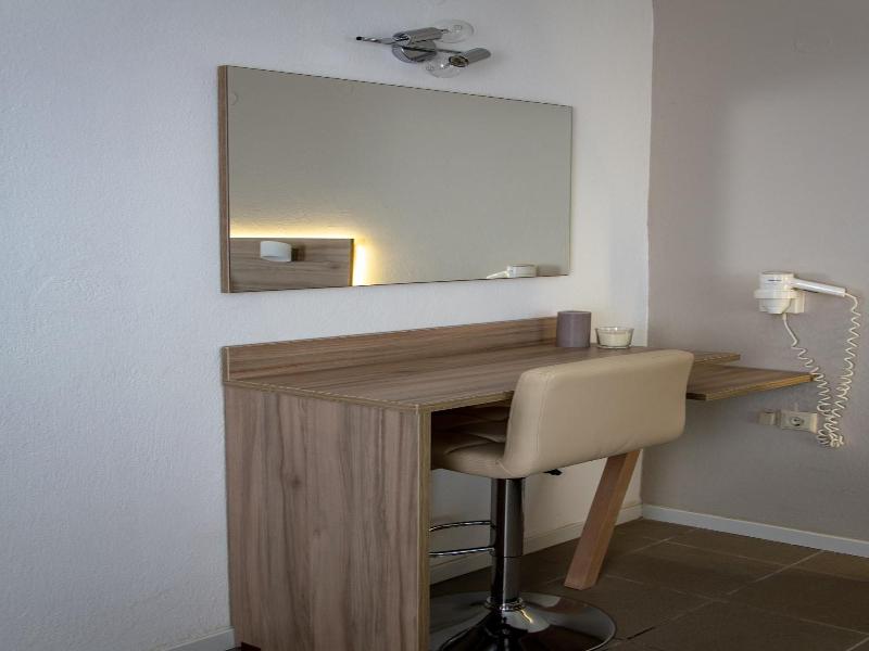 Villa Dafni image