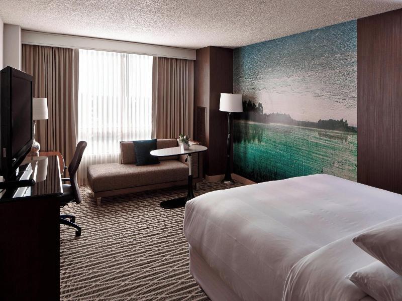 DOUBLE CLUB KING BED — photo 5